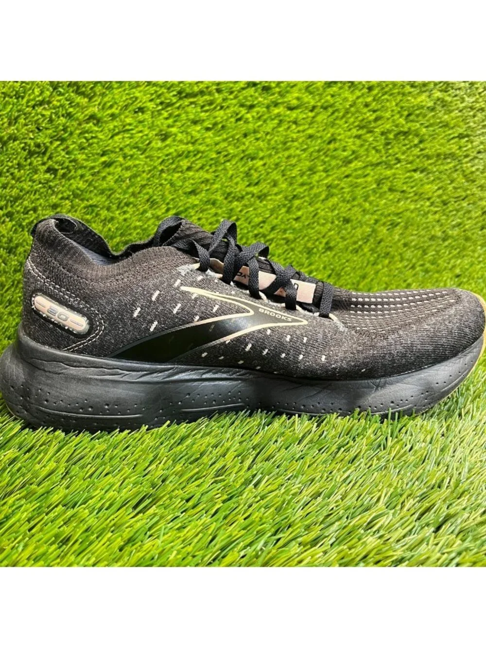 Brooks Glycerin StealthFit 20 Womens Size 11 Black Peach Running Shoes Sneakers